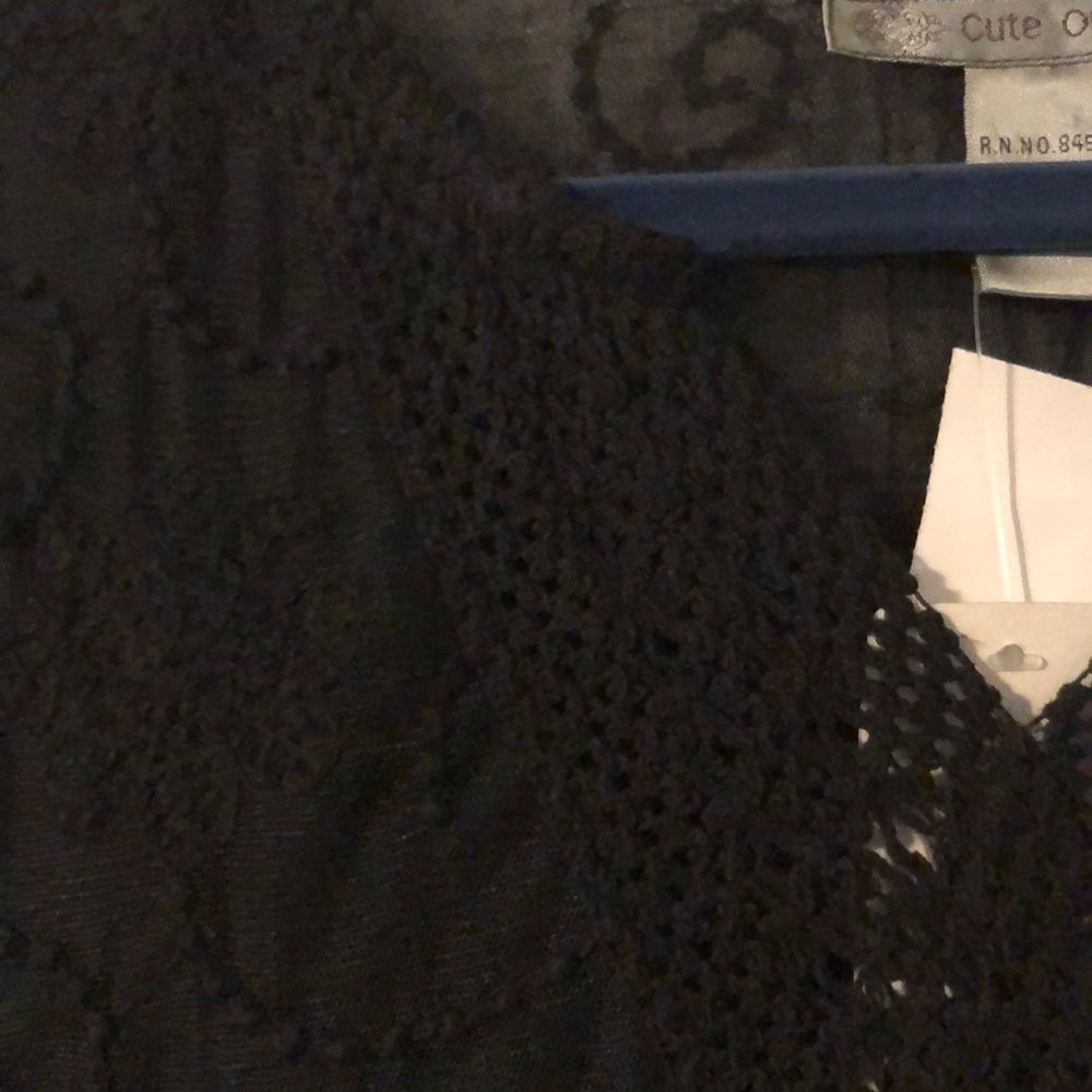 Sheer Embroidered LS Top - Picture 4 of 4